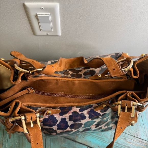 Stuart Weitzman PVC Animal Print Purse Mobwife - Picture 14 of 16